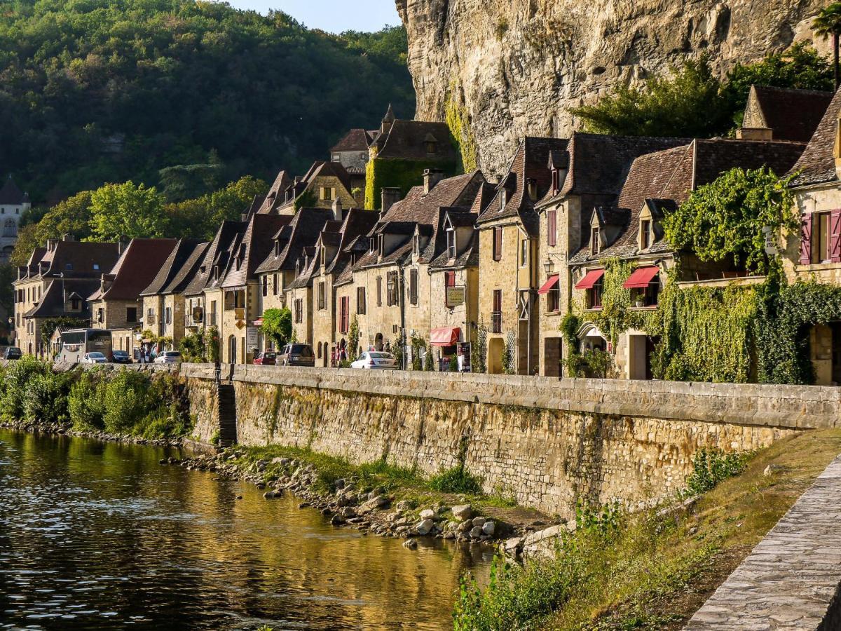 Hotel Le Chevalier Bleu Монпазие Екстериор снимка