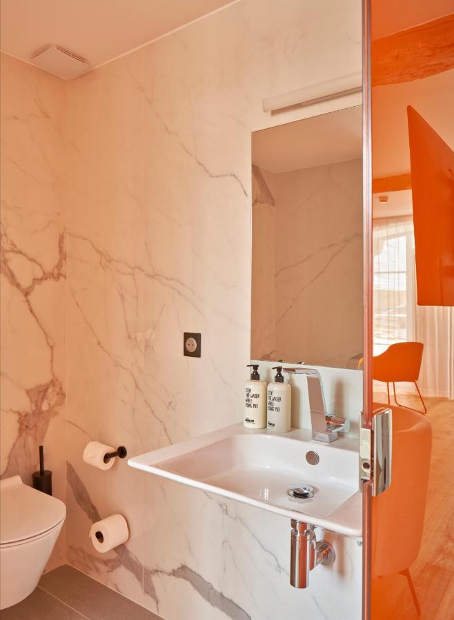 Hotel Le Chevalier Bleu Монпазие Екстериор снимка