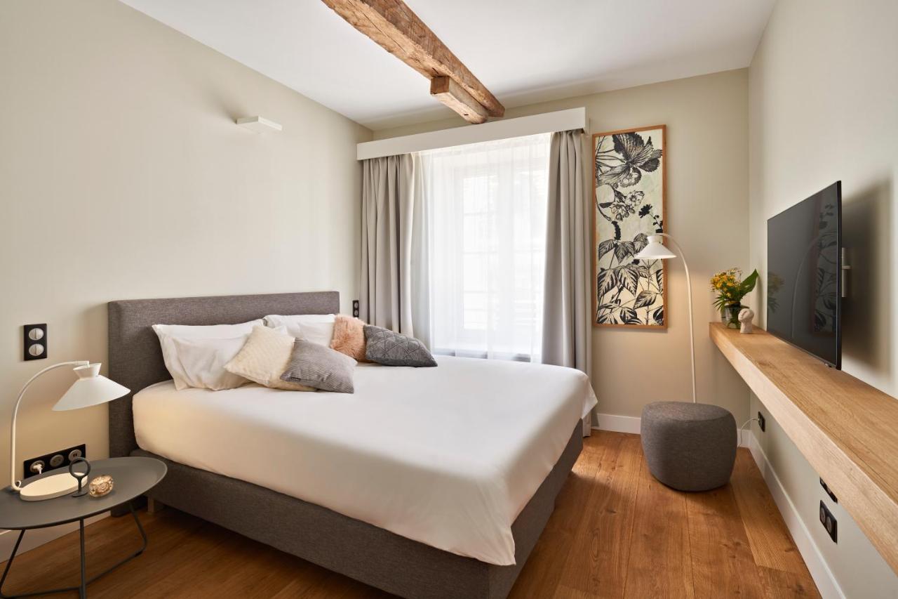 Hotel Le Chevalier Bleu Монпазие Екстериор снимка