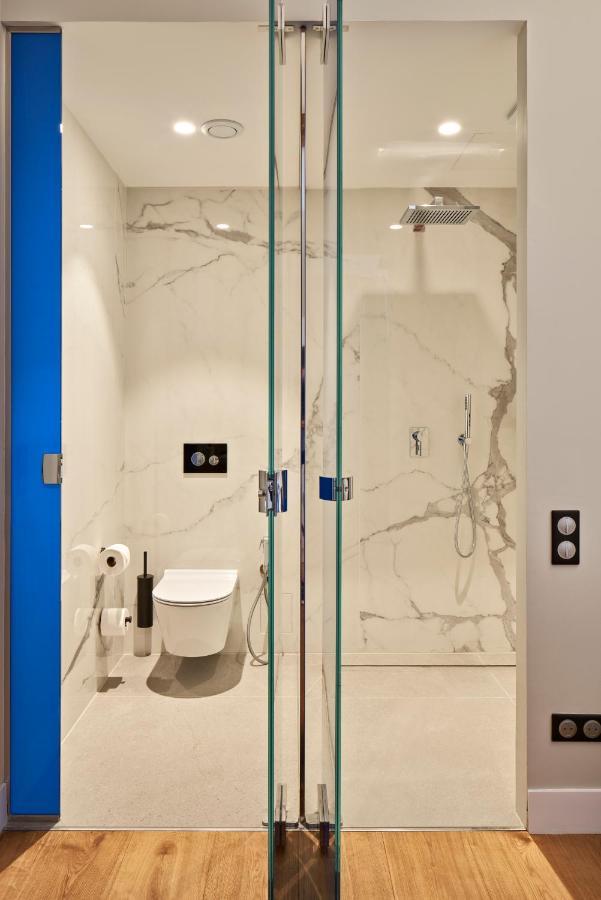 Hotel Le Chevalier Bleu Монпазие Екстериор снимка