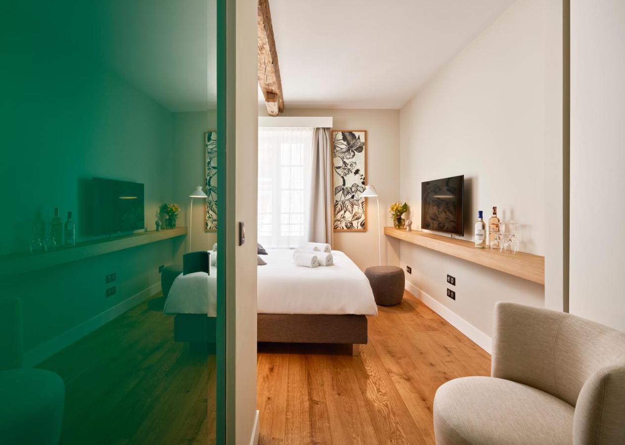 Hotel Le Chevalier Bleu Монпазие Екстериор снимка