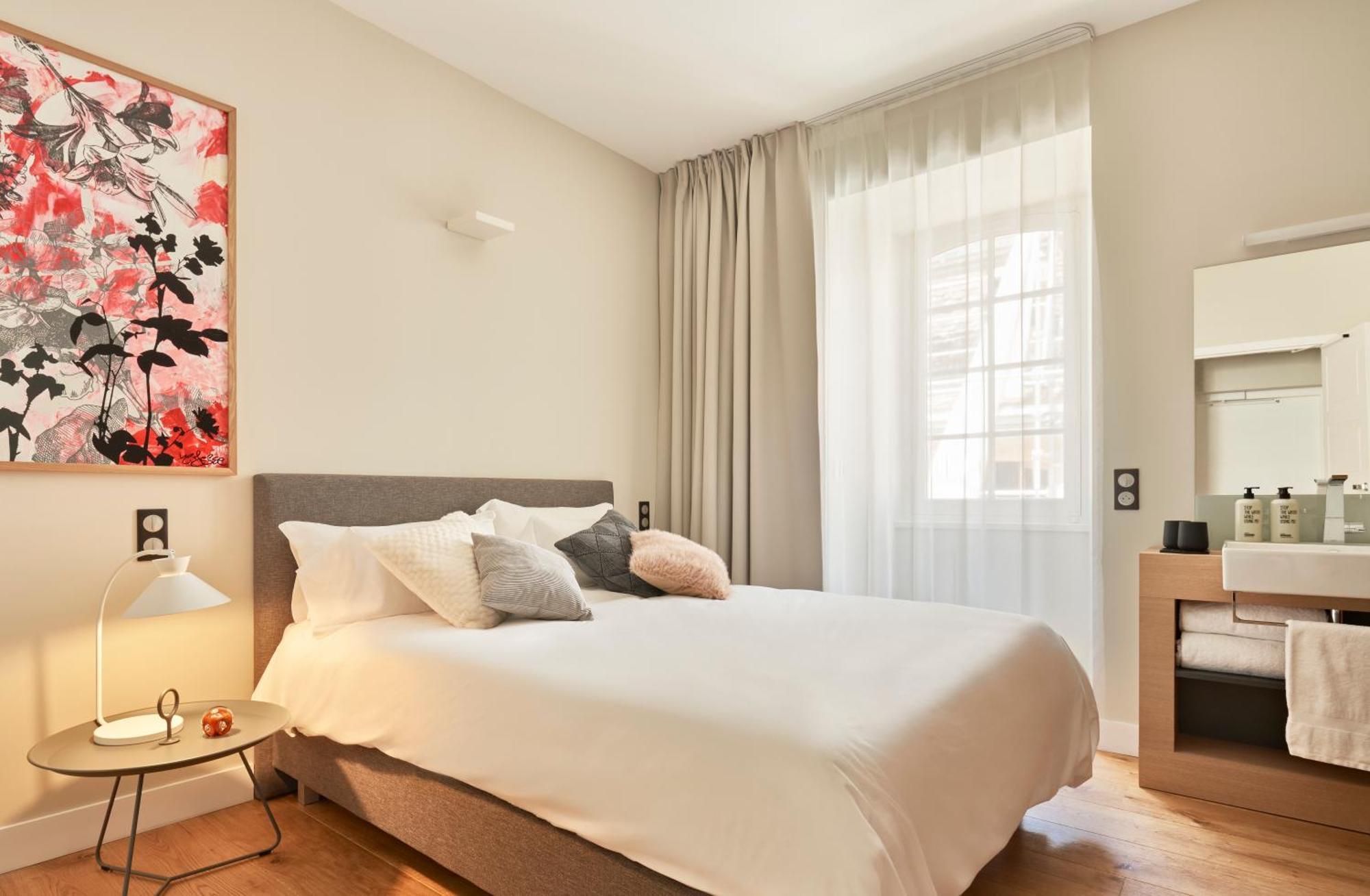 Hotel Le Chevalier Bleu Монпазие Екстериор снимка